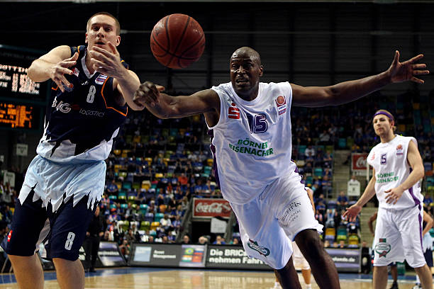 战术布局与 战术布局与